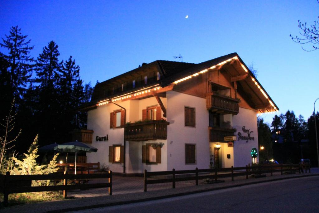 Garni Biancaneve Ruffre-Mendola Exteriér fotografie
